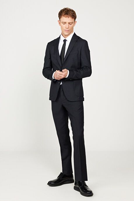 Extra Slim Fit Slim Fit Slim Fit Swallow Neck Navy Blue Suit 4A3024100017LAC