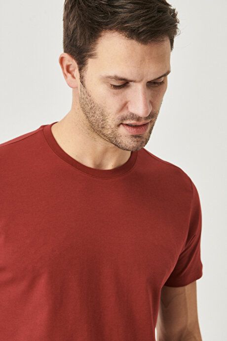 Slim Fit Slim Fit Crew Neck 100% Cotton Short Sleeve Burgundy T-Shirt 4A4800000001BRD