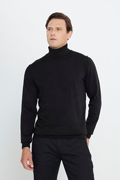 Standard Fit Full Turtleneck Black Pullover with Anti Pilling Feature 4A4923100004SYH