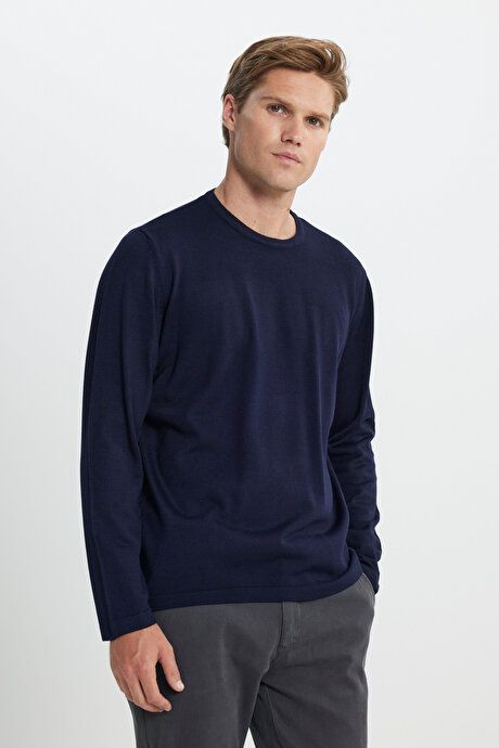 Standard Fit Regular Fit Crew-Neck Warm Navy Sweater 4A4923100006LAC