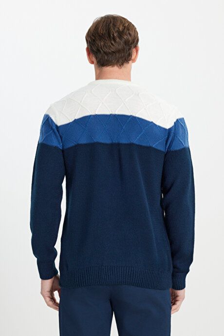 Standard Fit Regular Fit Crew-Neck Colorblock Patterned Ecru-Navy Sweater 4A4923100203ELC