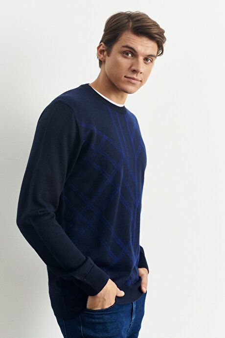 Standard Fit Crew-Neck Modern Pattern Detailed Winter Navy Blue Sweater 4A4923100513LAC