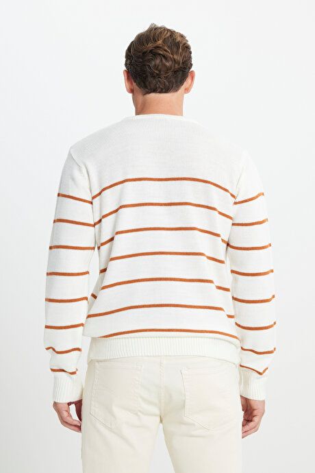 Standard Fit Regular Fit Crew-Neck Striped ECRU-CARAMEL Sweater 4A4924100207EUK