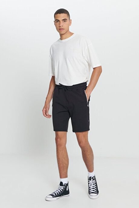 Standard Fit Regular Cut Comfortable Black Shorts with Pockets 4A9523200205SYH