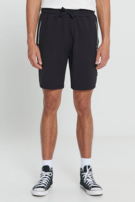 Standard Fit Regular Cut Comfortable Black Shorts with Pockets 4A9523200205SYH