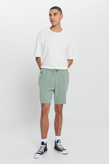 Standard Fit Regular Cut Comfortable Stone Green Shorts with Pockets 4A9523200205TAY