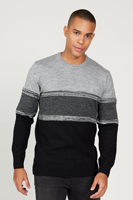 Standard Fit Regular Fit Crew-Neck Gray-Black Pullover 4C4924100022GSY