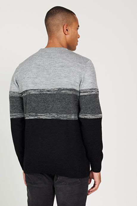 Standard Fit Regular Fit Crew-Neck Gray-Black Pullover 4C4924100022GSY