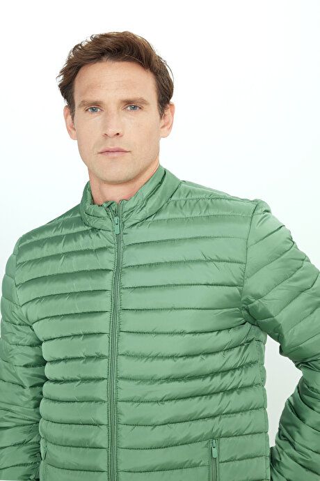 Warm Standard Fit Regular Fit Stand Up Collar Green Coat with Side Pockets ET0825100001YSL