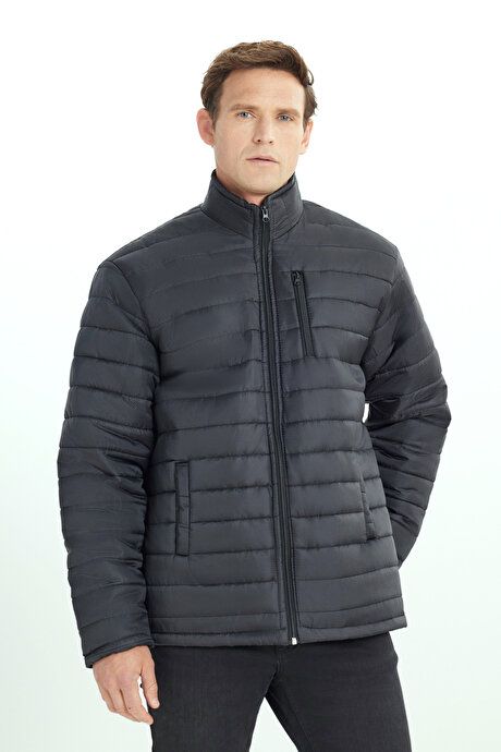 Warm Standard Fit Regular Fit Stand Collar Black Coat with Side Pockets ET0825100002SYH