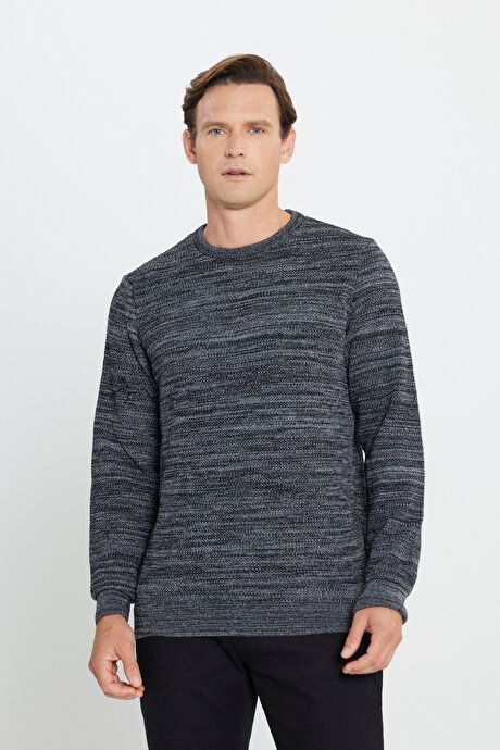 Standard Fit Regular Fit Cotton Crew-Neck Muline Print Black-Gray Sweater ET4921100021syg