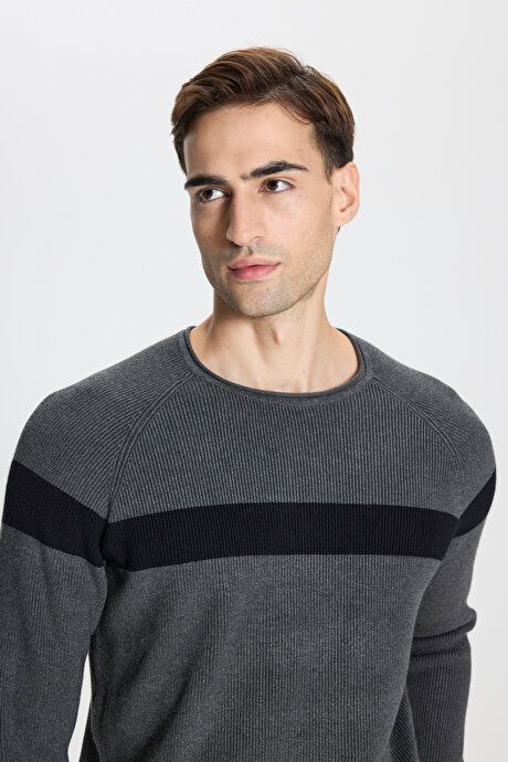 Standard Fit Regular Fit Crew-Neck Patterned Anthracite-Black Sweater ET4924100021ASH