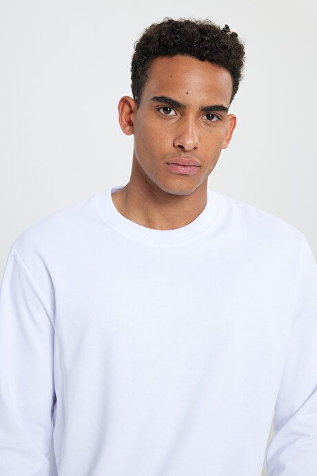 Standard Fit Regular Fit Crew Neck Cotton White Sweatshirt ET5200000001BYZ