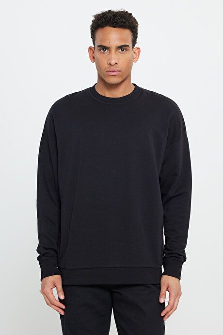 Oversized Loose Fit 3 Yarn Crew Neck Cotton Black Sweatshirt ET5200000002SYH