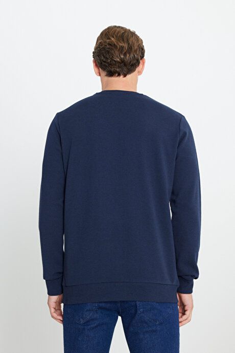 2 Yarn Warm Standard Fit Regular Fit Crew-Neck Textured Navy Sweatshirt ETE052251012LAC