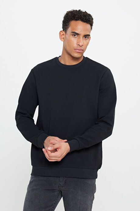 2 Yarn Warm Standard Fit Regular Fit Crew Neck Textured Black Sweatshirt ETE052251012SYH