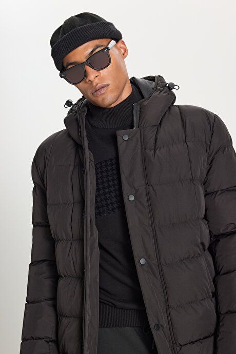 Standard Fit Regular Fit Hooded Stand Collar Black Coat with Side Pockets ETE07252510039SYH