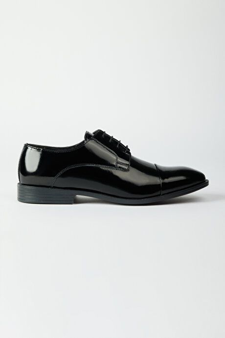 100% Leather Classic Patent Black Shoes 4A2223200001SYH