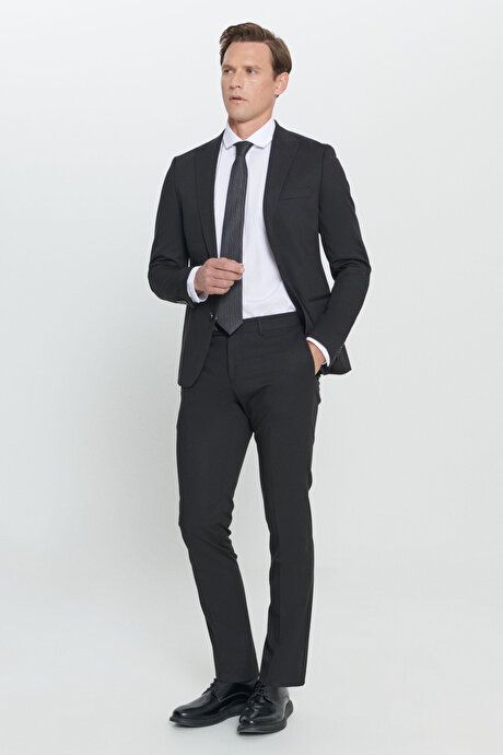 Extra Slim Fit Slim Fit Slim Fit Swallow Neck Black Suit 4A3023100064SYH