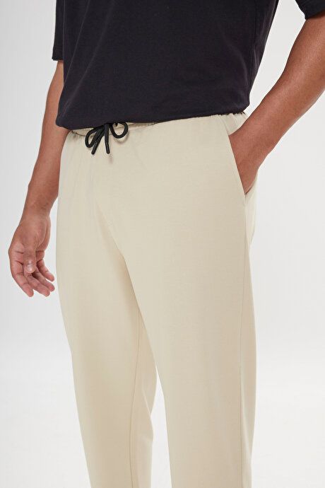 Standard Fit Comfortable Sports Beige Sweatpants with Elasticated Waist and Hem 4A5121200001BEJ