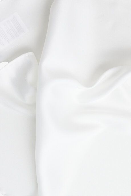 Silk White Handkerchief 4C2900000002BYZ