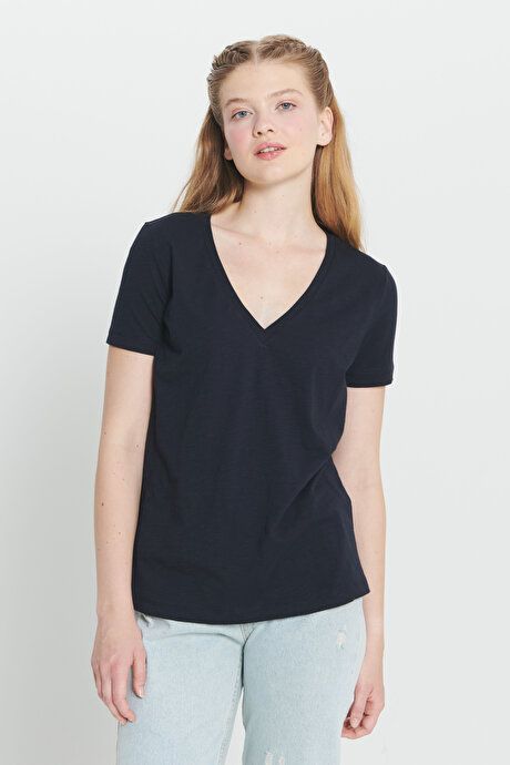 100% Cotton Standard Fit Regular Fit V-Neck Basic Navy T-Shirt CCK480000004LAC