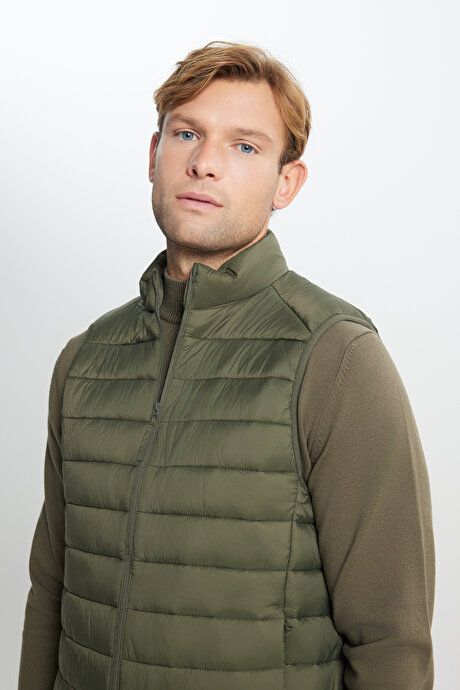 Windproof Portable Warm Keeping Fiber Filled Ultra Lightweight Standard Fit Inflatable Khaki Vest with Bag ET0924100200HAK