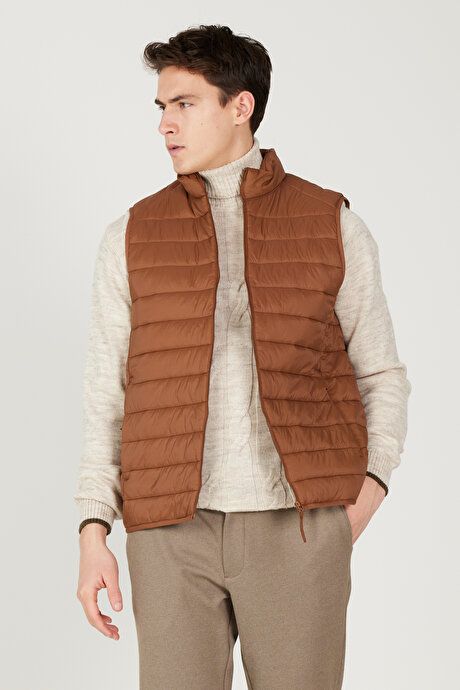 Windproof Portable Warm Keeping Fiber Filled Ultra Lightweight Standard Fit Inflatable Brown Vest with Bag ET0924100200KHV