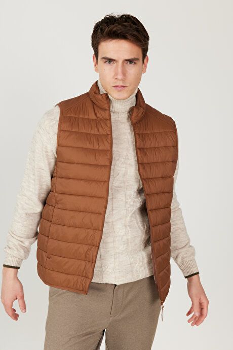 Windproof Portable Warm Keeping Fiber Filled Ultra Lightweight Standard Fit Inflatable Brown Vest with Bag ET0924100200KHV